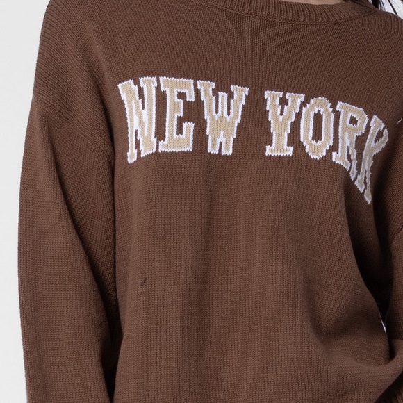 Beige Botany Sweaters - Brown 'New York' Sweater long sleeve from Beige Botany